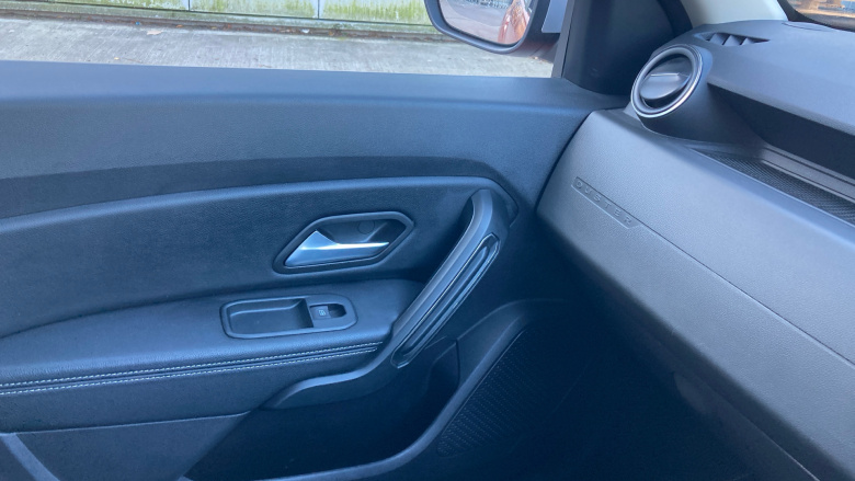 Dacia Duster 1.0 TCe 100 Prestige 5dr Bi Fuel Estate